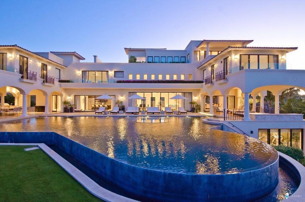 Villa for sale