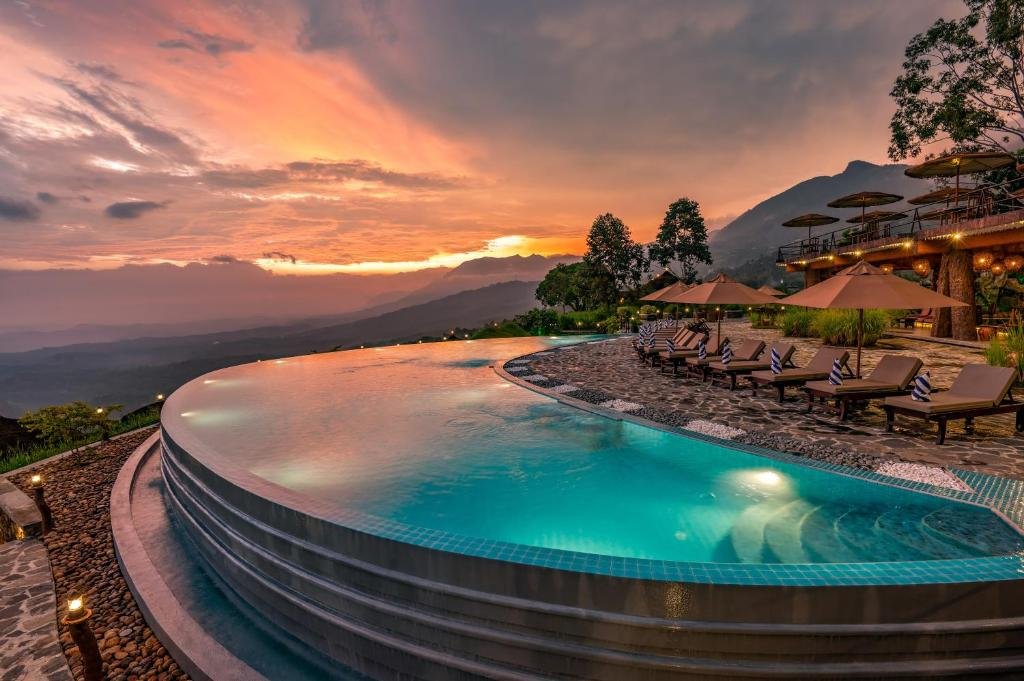 🌴 Luxury Resort for Sale in a Prime Natural Location